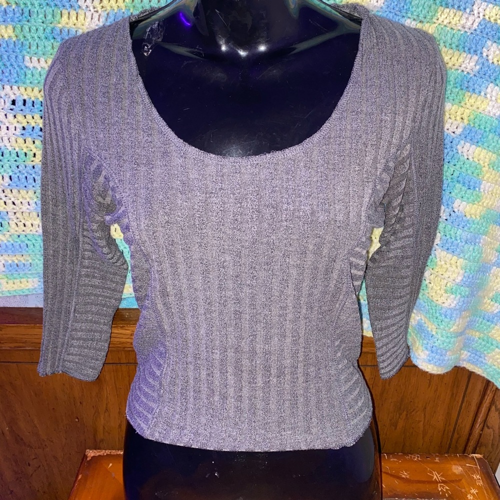 Silence + noise/ crop top